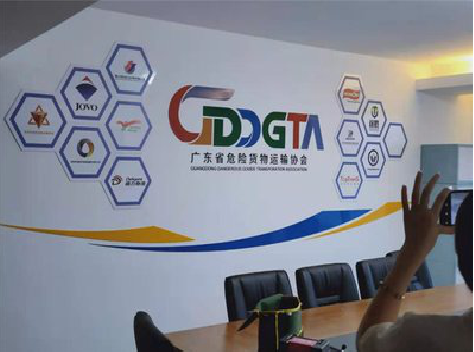 江安公司走廊文化墙如何设计布置？